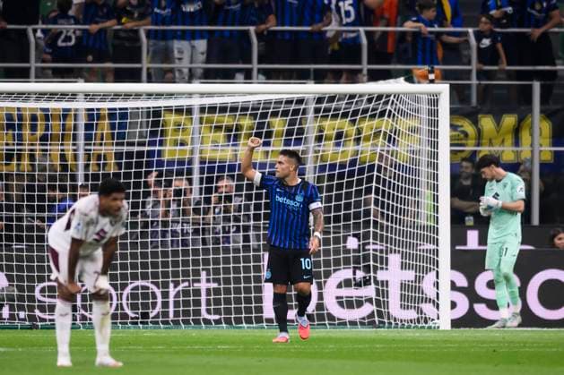 FC Internazionale v Torino FC - Serie A Lautaro Martinez of FC Internazionale celebrates after scoring a goal as Saul Coco of and Franco Israel of Torino FC look dejected during the Serie A football match between FC Internazionale and Torino FC. Milan Italy Copyright: xNicolòxCampox