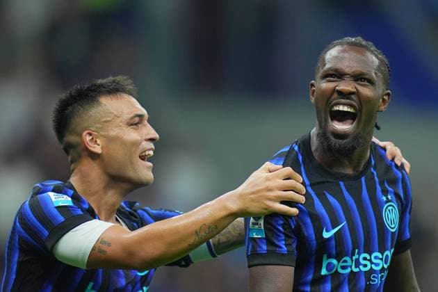 Inter Milan s Marcus Thuram , Inter MilanÕs Lautaro Martinez celebrates after scoring 4-0 during the Serie A soccer match between Inter and Torino at the San Siro Stadium in Milan , north Italy - Monday , August 25 , 2025. - Soccer .  Copyright: xSpada LaPressex