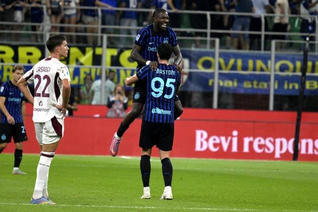 Foto IPP Paolo Bona Milano 25 08 2025 Campionato Serie A di Calcio stagione 2025 2026 partita Inter-Torino Nella foto Marcus Thuram esulta con Alessandro Bastoni esulta dopo il gol del 4-0 Italy Photo Press Worldwide Copyright italy Italy ITALY  Copyright: xR4924_italyphotopressx