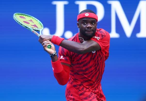 2025 US Open Tennis Championships, Billy Jean-King Tennis Centre, Flushing Meadows, New York, USA, 25 08 2025 Francis Tiafoe (USA) in action during his first round match against Yoshito Nishioka (JPN) in the 2025 US Open at Flushing Meadows New York Billy Jean King Tennis Centre, Flushing Meadows New York USA Copyright: xMarkxGreenwoodx