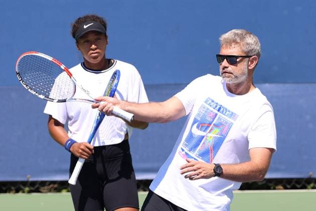 August 25, 2025, New York City, New York, United States: NAOMI OSAKA of Japan and her coach TOMASZ WIKTOROWSKI of Poland during practice session on the US Open 2025 at the USTA Billie Jean King National Tennis Center. Queens, New York City. New York City United States - ZUMAc278 20250825_zsp_c278_041 Copyright: xMarcinxCholewinskix
