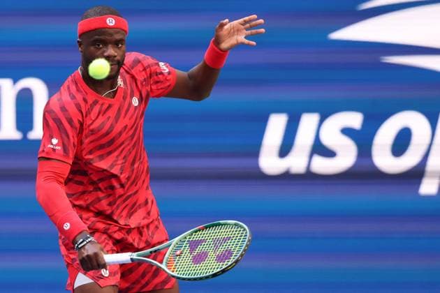 TENIS US OPEN 2025 25082025 N Z FRANCES TIAFOE USA W TRAKCIE MECZU PIERWSZEJ RUNDY TURNIEJU WIELKIEGO SZLEMA US OPEN 2025 MARCIN CHOLEWINSKI NEWSPIX.PL TENNIS US OPEN 2025 25082025 FRANCES TIAFOE OF USA DURING THE MATCH IN THE FIRST ROUND NEWSPIX.PL --- newspix.pl 
