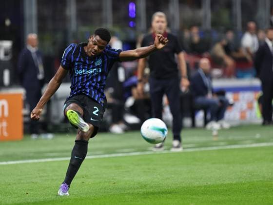 FC Internazionale v Torino FC - Serie A Denzel Dumfries participates in the Serie A 2025-2026 match between Inter and Torino in Milano, Italy, on August 25, 2025. Milano ITA Italy  Copyright: xLorisxRosellix originalFilename:roselli-intervto250825_npuEx.jpg