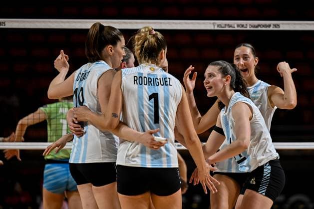 Argentina v Slovenia - FIVB Women s Volleyball World Championship, WM, Weltmeisterschaft NAKHON RATCHASIMA, THAILAND - AUGUST 26: Players of Argentina celebrate after scoring a point during the FIVB Women s Volleyball World Championship match between Argentina and Slovenia at Korat Chatchai Hall in Nakhon Ratchasima, Thailand, on August 26, 2025. Mustafa Hatipoglu Anadolu Nakhon Ratchasima Thailand. Editorial use only. Please get in touch for any other usage.  Copyright: x2025xAnadoluxMustafaxHatipoglux
