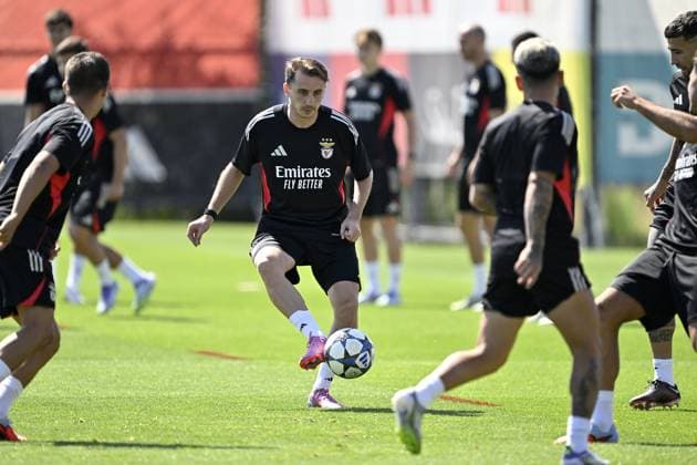 Ahead of Benficav Fenerbahce - UEFA Champions League LISBON, PORTUGAL - AUGUST 26: Benfica’s Kerem Akturkoglu takes part in a training session at the club’s facilities ahead of the UEFA Champions League play-off second leg match against Fenerbahce in Lisbon, Portugal, on August 26, 2025. Burak Akbulut Anadolu Lisbon Portugal. Editorial use only. Please get in touch for any other usage.  Copyright: x2025xAnadoluxBurakxAkbulutx