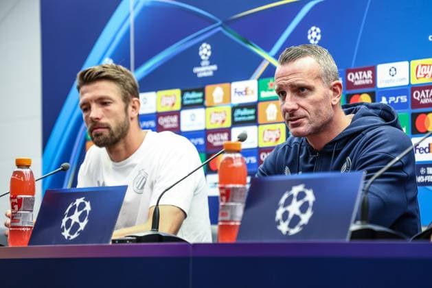 Club s Brandon Mechele and Club s head coach Nicky Hayen pictured during a press conference, PK, Pressekonferenz of belgian soccer team Club Brugge, in Brugge, on Tuesday 26 August 2025. The team will play the scottish team Glasgow Rangers on Wednesday, on the second leg of play-offs of the Champions League tournament. BRUNOxFAHY  x132449056x