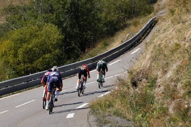 The pack competes in the fourth stage of La Vuelta cycling tour between Susa and Voiron, 26 August 2025. This stage covering 206,7 km is the last one held in Italy before teams departs for Spain to continue the race. Fourth stage of La Vuelta cycling tour !ACHTUNG: NUR REDAKTIONELLE NUTZUNG!  Copyright: xJavierxLizonx GRAF3040 20250826-55017741256_1