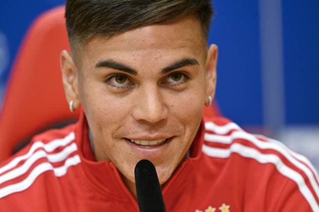Ahead of Benfica v Fenerbahce - UEFA Champions League LISBON, PORTUGAL - AUGUST 26: Enzo Barrenechea of Benfica answers the questions of journalists after the training session at the club s facility ahead of the UEFA Champions League play-off second leg match against Fenerbahce in Lisbon, Portugal, on August 26, 2025. Burak Akbulut Anadolu Lisbon Portugal. Editorial use only. Please get in touch for any other usage.  Copyright: x2025xAnadoluxBurakxAkbulutx