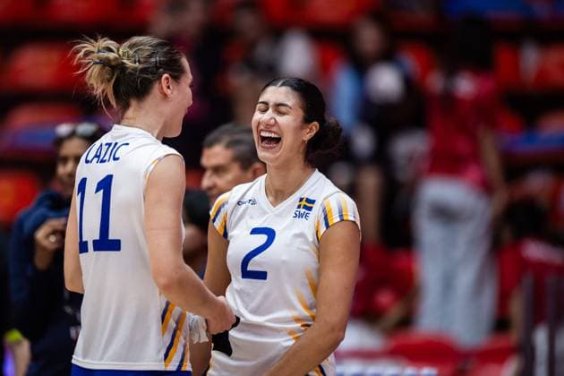 250826 Alexandra Lazic and Maya Tabron of Sweden celebrate during the women s volleyball world championship match between Sweden and Egypt on August 26, 2025 in Bangkok Photo Kaikungwon Duanjumroon BILDBYRAN code XY XY0070 volleyball volleyball landslaget egypt sverige egypten national team sweden dam bbeng vm world championship jubel  Copyright: KaikungwonxDuanjumroon BB250826BB262