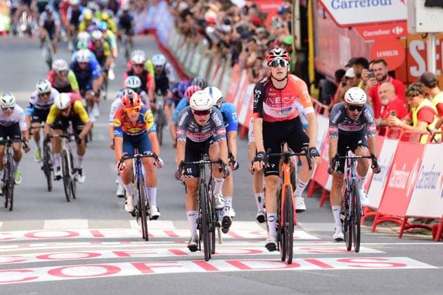 Vuelta 2025 - Stage 4 Susa And Voiron Ben Turner of the Ineos Grenadier team achieves victory during stage 4 of the La Vuelta cycling race between Susa and Voiron. The photo is taken in Voiron, France, on August 26, 2025. Voiron Isere France  Copyright: xRomainxDoucelinx originalFilename:doucelin-vuelta20250826_npUE1.jpg