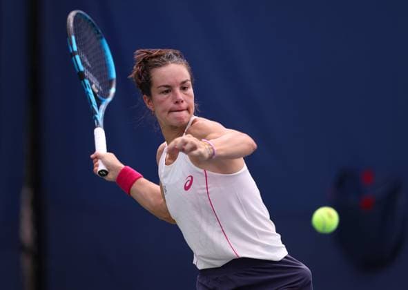 Lois Boisson of France in action 2025 US Open, Day Three, USTA Billie Jean King National Tennis Center, New York, USA - 26 Aug 2025New York USTA Billie Jean King National T New York (NY) United States of America  Copyright: xJavierxGarcia Shutterstockx 15451865be