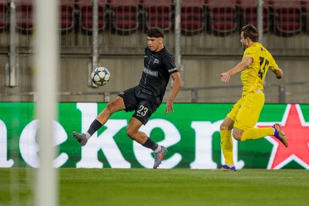SOCCER - UEFA CL, Sturm vs Bodo KLAGENFURT,AUSTRIA,26.AUG.25 - SOCCER - UEFA Champions League, play off, SK Sturm Graz vs FK Bodo Glimt. Image shows Arjan Malic (Sturm) and Fredrik Bjorkan (Bodo Glimt).  GEPAxpictures xMatthiasxTrinkl