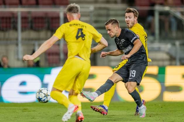 SOCCER - UEFA CL, Sturm vs Bodo KLAGENFURT,AUSTRIA,26.AUG.25 - SOCCER - UEFA Champions League, play off, SK Sturm Graz vs FK Bodo Glimt. Image shows Tomi Horvat (Sturm) and Fredrik Bjorkan (Bodo Glimt). Keywords: goal.  GEPAxpictures xMatthiasxTrinkl