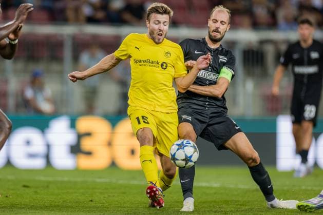 SOCCER - UEFA CL, Sturm vs Bodo KLAGENFURT,AUSTRIA,26.AUG.25 - SOCCER - UEFA Champions League, play off, SK Sturm Graz vs FK Bodo Glimt. Image shows Fredrik Bjorkan (Bodo Glimt) and Jon Gorenc Stankovic (Sturm).  GEPAxpictures xMatthiasxTrinkl