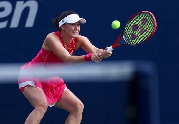 2025 US Open Tennis Championships, Day Three, Billy Jean-King Tennis Centre, Flushing Meadows, New York, USA, 26 08 2025 Eva Lys (GER) in action during her first round match against Francesca Jones (GBR) in the 2025 US Open at Flushing Meadows New York Billy Jean King Tennis Centre, Flushing Meadows New York USA Copyright: xMarkxGreenwoodx