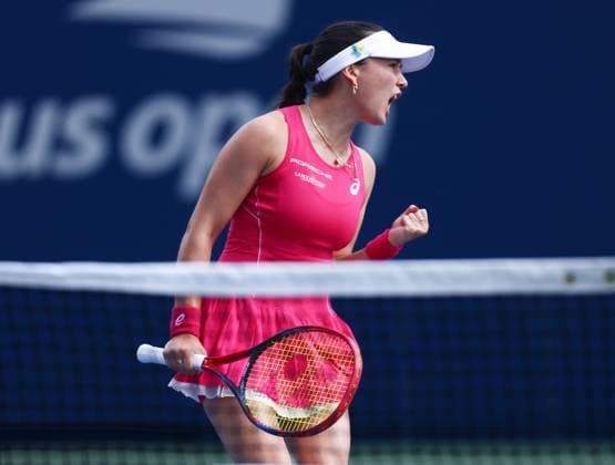 2025 US Open Tennis Championships, Day Three, Billy Jean-King Tennis Centre, Flushing Meadows, New York, USA, 26 08 2025 Eva Lys (GER) in action during her first round match against Francesca Jones (GBR) in the 2025 US Open at Flushing Meadows New York Billy Jean King Tennis Centre, Flushing Meadows New York USA Copyright: xMarkxGreenwoodx