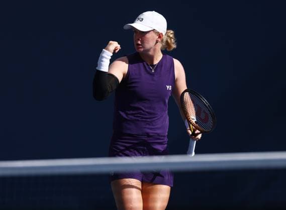 2025 US Open Tennis Championships, Day Three, Billy Jean-King Tennis Centre, Flushing Meadows, New York, USA, 26 08 2025 Francesca Jones (GBR) in action during her first round match against Eva Lys (GER) in the 2025 US Open at Flushing Meadows New York Billy Jean King Tennis Centre, Flushing Meadows New York USA Copyright: xMarkxGreenwoodx