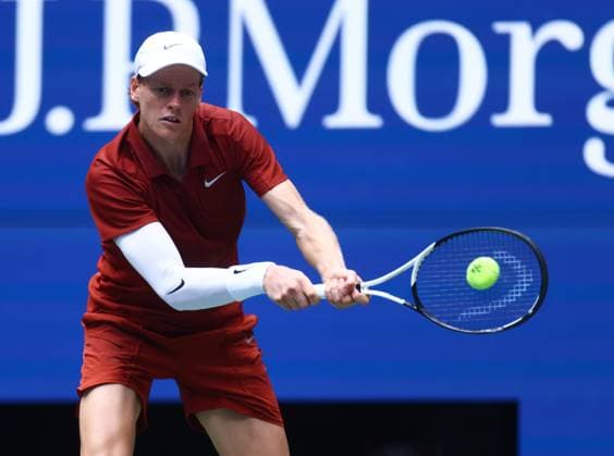 2025 US Open Tennis Championships, Day Three, Billy Jean-King Tennis Centre, Flushing Meadows, New York, USA, 26 08 2025 Jannik Sinner (ITA) in action during his first round match against Vit Kopriva (CZE) in the 2025 US Open at Flushing Meadows New York Billy Jean King Tennis Centre, Flushing Meadows New York USA Copyright: xMarkxGreenwoodx