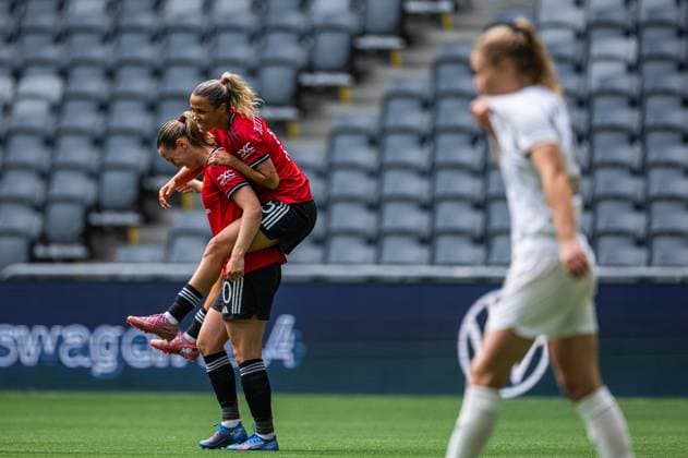 250827 Elisabeth Terland and Celin Bizet Donnum of Manchester United celebrate after 3 0 during the UEFA Women s Champions League qualifying match between Manchester United and PSV Eindhoven on August 27, 2025 in Stockholm Photo Jonathan Näckstrand BILDBYRAN COP 94 JN0223 fotboll football soccer fotball uefa womens champions league manchester united wfc psv eindhoven dam bbeng jubel celebration  Copyright: JONATHANxNÄCKSTRAND BB250827JN017