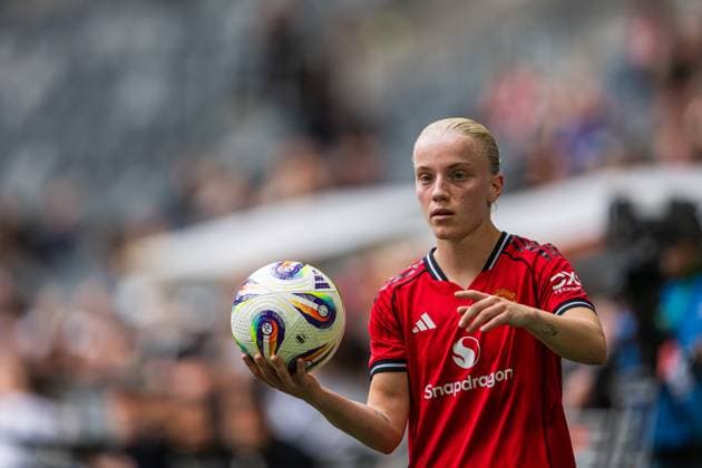 250827 Anna Sandberg of Manchester United during the UEFA Women s Champions League qualifying match between Manchester United and PSV Eindhoven on August 27, 2025 in Stockholm Photo Jonathan Näckstrand BILDBYRAN COP 94 JN0223 fotboll football soccer fotball uefa womens champions league manchester united wfc psv eindhoven dam bbeng  Copyright: JONATHANxNÄCKSTRAND BB250827JN037