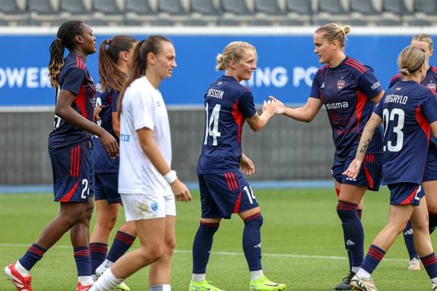 250827 UWCL ROSENGARD VS LJUBOTEN Rosengard players celebrating the goal of Emilia Larsson (14) of FC Rosengard (4-0) during women™s soccer match between FC Rosengard (SWE) and ZFK Ljuboten (MKD), group 3, second qualifying round of Women™s Champions League 2025-2026 on Wednesday 27 August 2025 in Leuven, Belgium. PHOTO SPORTPIX SEVIL OKTEM LEUVEN DEN DREEF VLAAMS BRABANT BELGIUM  Copyright: xSportpix.bex xSevilxOktemxSevilxOktemx