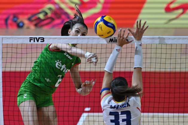 Bulgaria v Spain - FIVB Women’s World Volleyball Championship NAKHON RATCHASIMA, THAILAND - AUGUST 27: Maria Segura Palleres (33) of Spain in action during the FIVB Women s Volleyball World Championship, WM, Weltmeisterschaft match between Bulgaria and Spain at Korat Chatchai Hall in Nakhon Ratchasima, Thailand, on August 27, 2025. Mustafa Hatipoglu Anadolu Nakhon Ratchasima Thailand. Editorial use only. Please get in touch for any other usage.  Copyright: x2025xAnadoluxMustafaxHatipoglux
