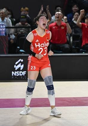 (250827) -- CHIANG MAI, Aug. 27, 2025 -- Zhang Zixuan of China celebrates during the Preliminary Phase Pool F match between China and the Dominican Republic at the Volleyball Women s World Championship, WM, Weltmeisterschaft in Chiang Mai, Thailand, Aug. 27, 2025. ) (SP)THAILAND-CHIANG MAI-VOLLEYBALL-WOMEN S WORLD CHAMPIONSHIP-CHINA VS THE DOMINICAN REPUBLIC HouxZhaokang 