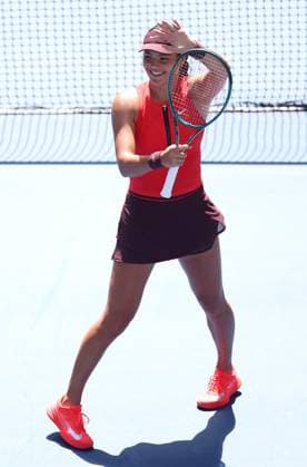 Emma Raducanu of GB celebrates 2025 US Open, Day Four, USTA Billie Jean King National Tennis Center, New York, USA - 27 Aug 2025New York USTA Billie Jean King National T New York (NY) United States of America  Copyright: xEllaxLing Shutterstockx 15457573b