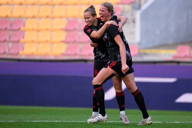 Michaela Khyrova, left, and Hallie Bergford of Sparta celebrate a goal during the second qualifying round of women s Champions League, semi-finals match Sparta Praha vs Nordsjaelland in Prague, Czech Republic, August 27, 2025. (CTKxPhoto MichalxKamaryt) CTKPhotoP2025082706426  CTKPhotoP2025082706426