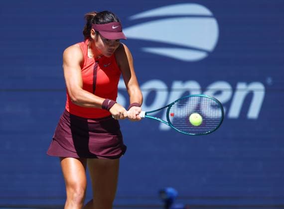 2025 US Open Tennis Championships, Day Four, Billy Jean-King Tennis Centre, Flushing Meadows, New York, USA, 13 09 2024 Emma Raducanu (GBR) in action during her second round match against Janice Then (INA) in the 2025 US Open at Flushing Meadows New York Billy Jean King Tennis Centre, Flushing Meadows New York USA Copyright: xMarkxGreenwoodx