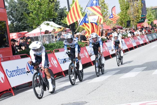 The Vuelta Ciclista a Espana 2025 as it passes through Figueres Girona Four Movistar Team riders arrive at the finish line of the team time trial, during the Vuelta 2025 as it passes through Figueres, on August 27, 2025, in Figueres, Girona, Catalonia Spain The Vuelta Ciclista a Espana turns 90 years old in its 80th edition, visiting three countries, Italy, France and Andorra, along with ten Autonomous Communities, France and Andorra along with ten Autonomous Communities It started last Saturday August 23 in Turin Italy and will end on September 14 through the streets of Madrid, with a design focused on the northern half of the Spanish territory 27 AUGUST 2025 CATALONIA CYCLISM BICYCLISTS CYCLISTS STAGE VUELTA A ESPAÑA VUELTA CICLISTA DEPORTE CONTRARRELOJ CRONO POR EQUIPOS Glòria Sá Figueres, Girona Catalunya Catalunya Figueres, Girona Catalunya Catalunya Espana Copyright: xGlòriaxSanchezx 6918347