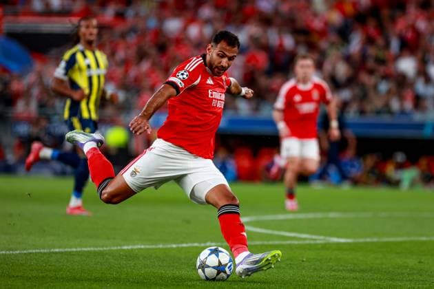 Vangelis Pavlidis of SL Benfica in action during the UEFA Champions League play-off second leg match between SL Benfica and Fenerbahce at Estadio da Luz on August 27, 2025 in Lisbon, Portugal. UEFA Champions League play-off 2nd Leg - SL Benfica vs Fenerbahce (Valter Gouveia SPP) Copyright: xValterxGouveia SPPx spp-en-VaGo-VG_L9787