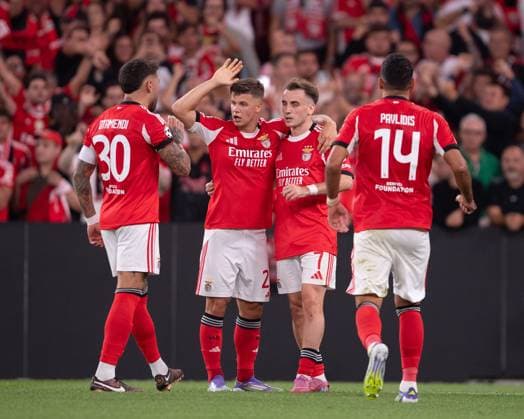 August 27, 2025, Lisboa, Lisboa, Portugal: KEREM AKTURKOGLU from SL Benfica seen celebrating his goal during the UEFA Champions League playoff match between SL Benfica and Fenerbahce SK at Estadio do Lisboa e Benfica on August 27, 2025 in Lisboa, Portugal. Lisboa Portugal - ZUMAl192 20250827_zsp_l192_090 Copyright: xMiguelxLemosx