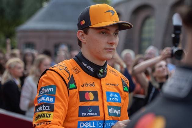 Amsterdam, The Netherlands, 2025-08-27 17:32:29 August 27, 2025, Westergas, Amsterdam, Netherlands. Mastercard McLaren Formula 1 fan event. Pictured: Oscar Piastri. Photo: NL Beeld David Heukers Credit: NL Beeld Heukers Media  Copyright: xx x