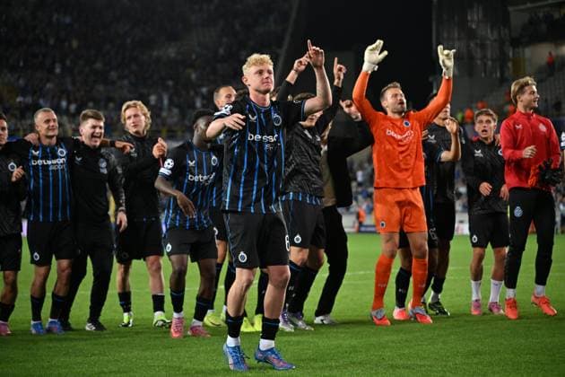250827 Club Brugge vs Glasgow Rangers players of Club Brugge with Joaquin Seys (65) of Club Brugge celebrate after winning the Uefa Champions League play offs second leg game in season 2025 - 2026 between Club Brugge KV and Glasgow Rangers on August 27 , 2025 in Brugge, Belgium. (Photo by David Catry Isosport) Brugge Belgium  Copyright: xDavidxCatryx 20250827DC2_4635