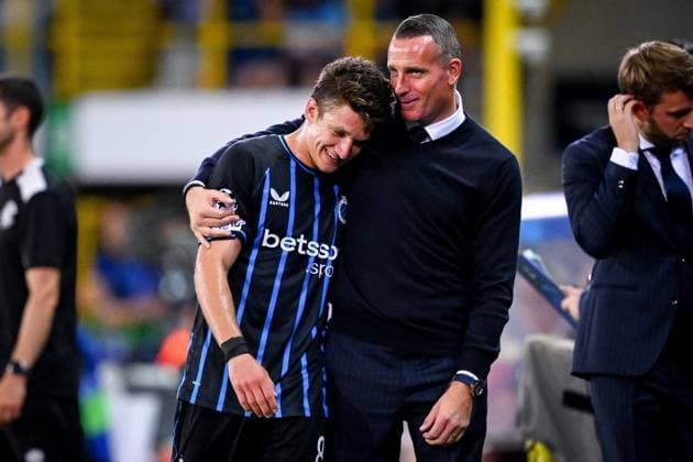 Club Brugge v Rangers FC - UEFA Champions League BRUGGE, BELGIUM - AUGUST 27 : Tzolis Christos forward of Club Brugge celebrates with Hayen Nicky head coach of Club Brugge during the UEFA Champions League 2025 26 play-off round second leg between Club Brugge and Rangers FC on August 27, 2025 in Brugge, Belgium, 27 08 2025  Copyright: xTomasxSiskx