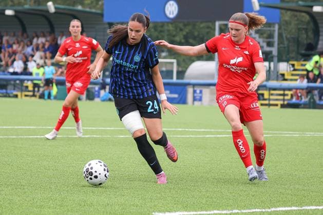 Marija Milinkovic and Signe Gaupset during SK Brann vs Inter - FC Internazionale, UEFA Champions League Women football match in Milan, Italy, August 27 2025  Copyright: xRobertaxCorradin IPAxSportx xipa-agency.netx xx IPA_63410548 IPA_Agency_IPA63410548