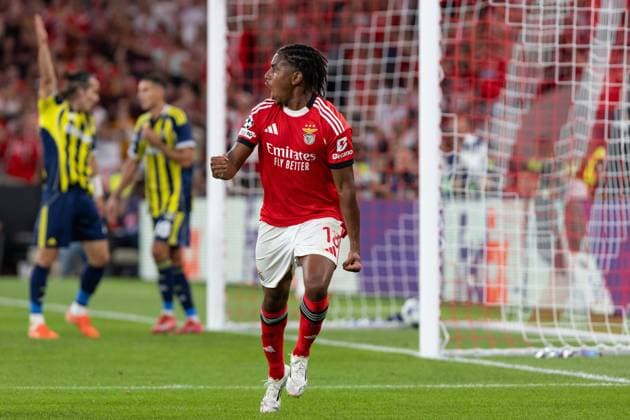 August 27, 2025, Lisbon, Lisbon, Portugal: Benfica midfielder from Luxembourg LEANDRO BARREIRO (18) celebrating after scoring a goal during the game for the 2nd Leg of Playoff qualifier of the UEFA Champions League between Benfica and Fenerbahce at Estadio da Luz Lisbon Portugal - ZUMAs359 20250827_zsp_s359_097 Copyright: xAlexandrexdexSousax