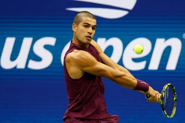 August 27, 2025, New York City, New York, United States: CARLOS ALCARAZ of Spain during the match against M. Bellucci of Italy in the second round of US Open 2025 at the USTA Billie Jean King National Tennis Center. Queens, New York City. Alcaraz won 6:1, 6:0, 6:3. New York City United States - ZUMAc278 20250827_zsp_c278_015 Copyright: xMarcinxCholewinskix