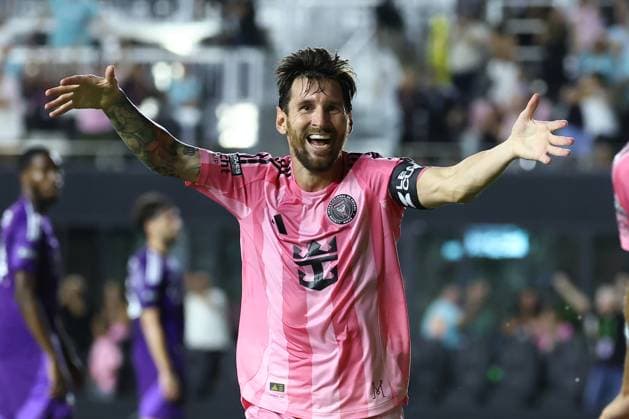 FT. LAUDERDALE, FL - AUGUST 27: Inter Miami forward Lionel Messi (10) celebrates a goal by Inter Miami midfielder Telasco Segovia (8) in the second half during the match between Orlando City and Inter Miami CF on Wednesday, August 27, 2025 at Chase Stadium in Fort Lauderdale, Fla. (Photo by Peter Joneleit Icon Sportswire) SOCCER: AUG 27 Leagues Cup Semifnals Inter Miami vs Orlando City EDITORIAL USE ONLY Icon250827019