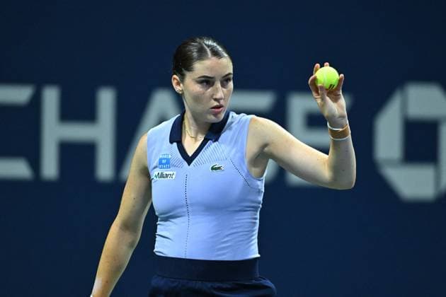 US Open - Second Round Elsa Jacquemot (FRA) during her second round match at the 2025 US Open at Billie Jean National Tennis Center in New York City, NY, USA, on August 27, 2025. Photo by Corinne Dubreuil ABACAPRESS.COM New York city United States  Copyright: xDubreuilxCorinne ABACAx
