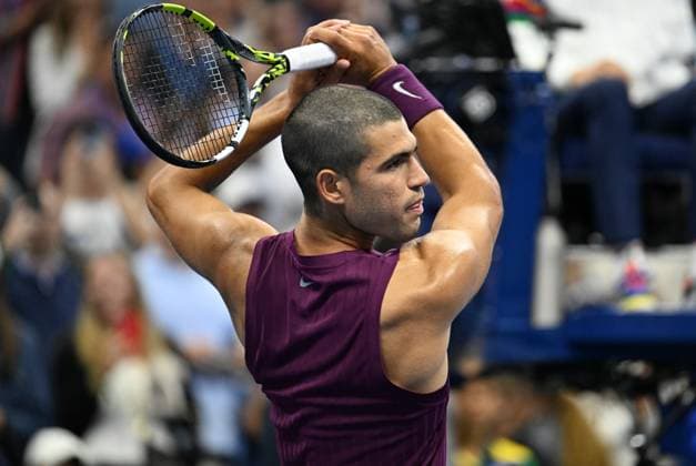 (250828) -- NEW YORK, Aug. 28, 2025 -- Carlos Alcaraz celebrates after winning the men s singles second round match between Carlos Alcaraz of Spain and Mattia Bellucci of Italy at the 2025 US Open tennis championships in New York, the United States, on Aug. 27, 2025. ) (SP)U.S.-NEW YORK-TENNIS-US OPEN-MEN S SINGLES LixRui 