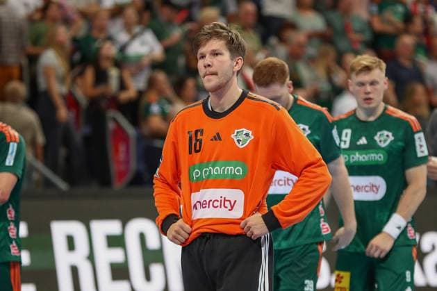 27 08 2025, xgox, Handball Daikin HBL TSV Hannover Burgdorf VfL Gummersbach emspor, v l Simon Gade Hannover, 16 disappointed, looks disappointed, disappointed Hannover