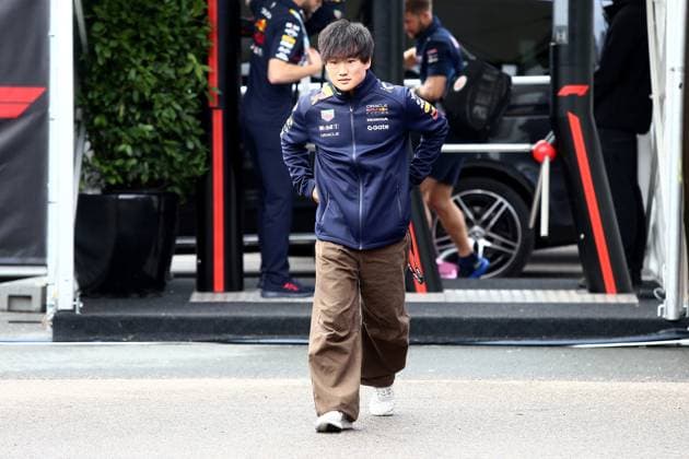 28 08 2025, xsvx, Motorsport FIA Formula 1, 2025 Dutch Grand Prix v l Yuki Tsunoda Orcacle Red Bull Racing starting number 22 FIA REGULATIONS PROHIBIT ANY USE OF PHOTOGRAPHS as IMAGE SEQUENCES and or QUASI VIDEO Zandvoort
