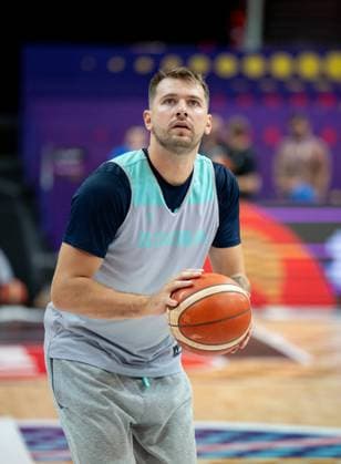 Slovenia Basketball Team Practice Ahead Of The FIBA EuroBasket 2025. Luka Doncic warms up ahead of the FIBA EuroBasket match between Slovenia and Poland in Katowice, Poland, on August 28, 2025. The European Basketball Championship game is part of the group phase, Group D competition, at Spodek Arena. Katowice Poland  Copyright: xMarcinxGolbax originalFilename:golba-slovenia250828_np5xV.jpg
