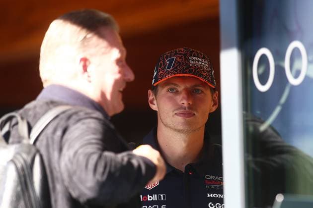 28 08 2025, xsvx, Motorsport FIA Formula 1, 2025 Dutch Grand Prix v l Jos and Max Verstappen Oracle Red Bull Racing starting number 1 FIA REGULATIONS PROHIBIT ANY USE OF PHOTOGRAPHS as IMAGE SEQUENCES and or QUASI VIDEO Zandvoort