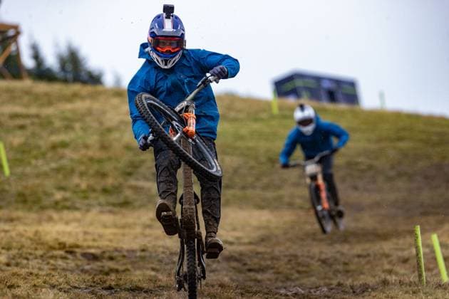 Whoop UCI Downhill Worldcup Les Gets KERR Bernard PIVOT FACTORY RACINGat Whoop UCI Downhill Worldcup Les Gets , 28 08 2025,in Les Gets ,FRA Photo Sebastian Sternemann