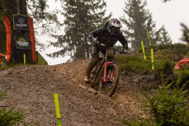 Whoop UCI Downhill Worldcup Les Gets MAPLES Dylan COMMENCAL MUC OFF BY RIDING ADDICTIONat Whoop UCI Downhill Worldcup Les Gets , 28 08 2025,in Les Gets ,FRA Photo Sebastian Sternemann