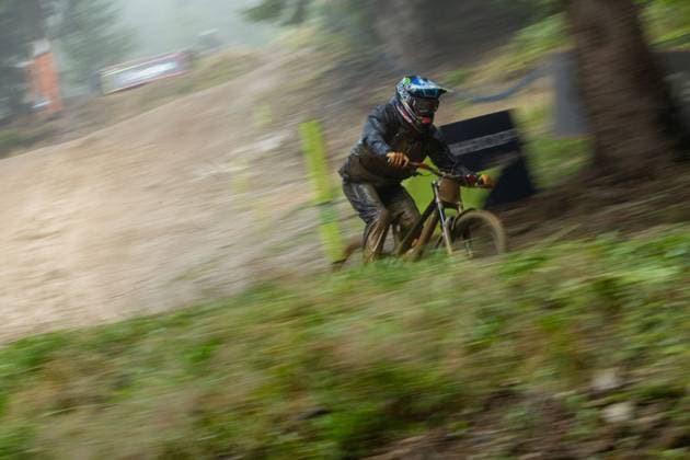 Whoop UCI Downhill Worldcup Les Gets WILLIAMS Jordan SPECIALIZED GRAVITYat Whoop UCI Downhill Worldcup Les Gets , 28 08 2025,in Les Gets ,FRA Photo Sebastian Sternemann
