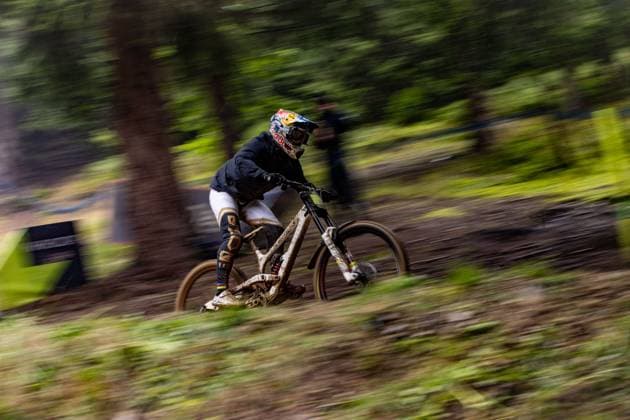 Whoop UCI Downhill Worldcup Les Gets HÖLL Valentina YT MOBat Whoop UCI Downhill Worldcup Les Gets , 28 08 2025,in Les Gets ,FRA Photo Sebastian Sternemann